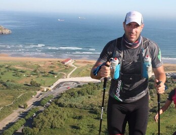 Gonzalo Pérez, deportista solidario con los enfermos de ataxia telangiectasia.