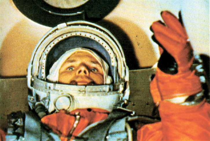 Yuri Gagarin Vostok 1-ean sartuta, jaurtiketa baino lehen.