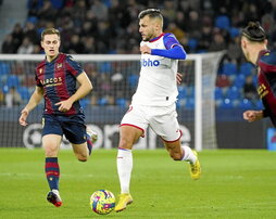 Una imagen del choque entre Levante y Eibar de la primera vuelta, que acabó en empate.