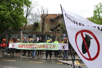 Imagen de la marcha ciclista, que ha partido desde Bilbo y ha finalizado en Getxo. 