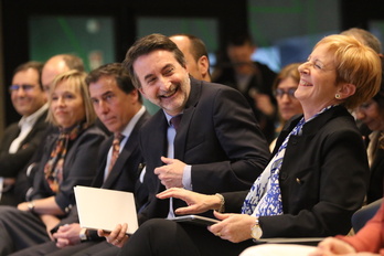 El consejero delegado de Repsol y expresidente del EBB, Josu Jon Imaz, junto a la consejera Arantxa Tapia, en marzo.