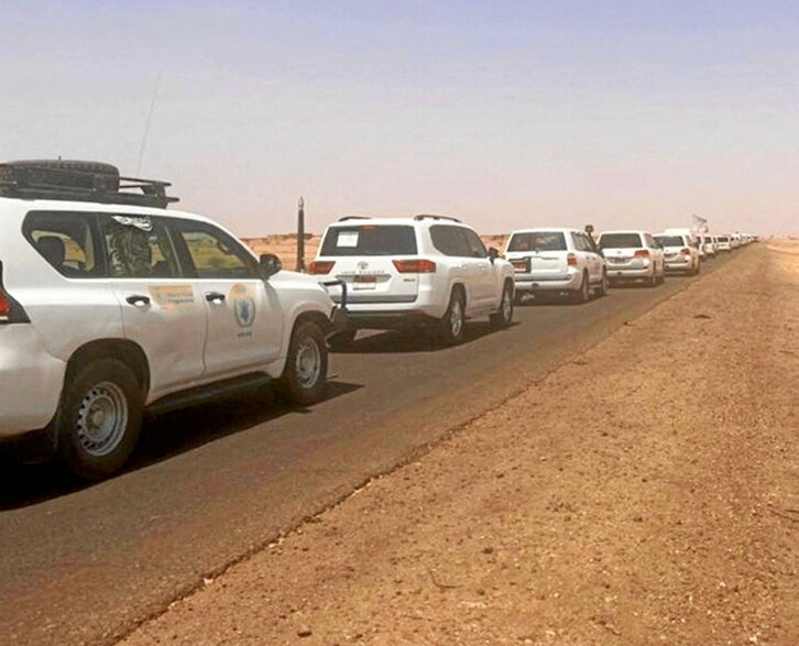 Un convoy deja Jartum hacia Port-Sudán.