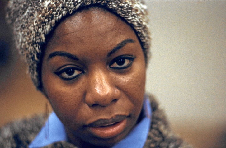 Nina Simone durante la grabación de «Nina Simone Sings the Blues».