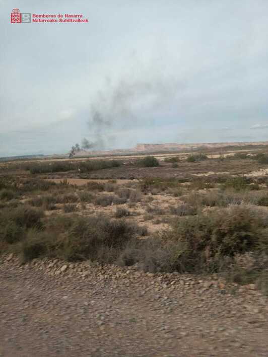 Columna de humo en las Bardenas. 