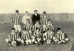 Primera equipación rojiblanca del Athletic Club.