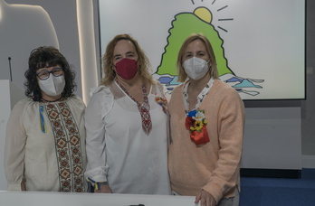 Representantes de Chernobil Elkartea en una comparecencia en Donostia el pasado año.