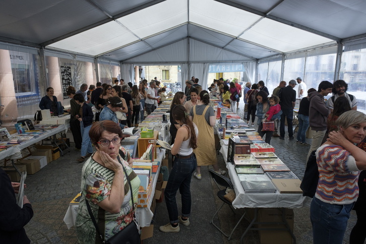 Zarauzko Literaturia azoka da, besteren artean, literaturaren ekosistemaren bilguneetako bat.