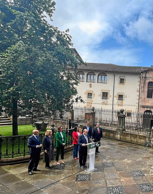 Acto del PNV en la Casa de Juntas de Gernika.