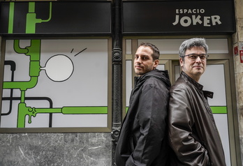 Fernando Tarancón e Iñigo Sola, propietarios de la librería Joker.
