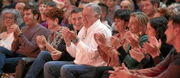 El coordinador general de EH Bildu, Arnaldo Otegi, y los candidatos Joseba Asiron y Laura Aznal, en un acto electoral.