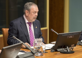 El consejero Pedro Azpiazu, en una comparecencia anterior en el Parlamento de Gasteiz.