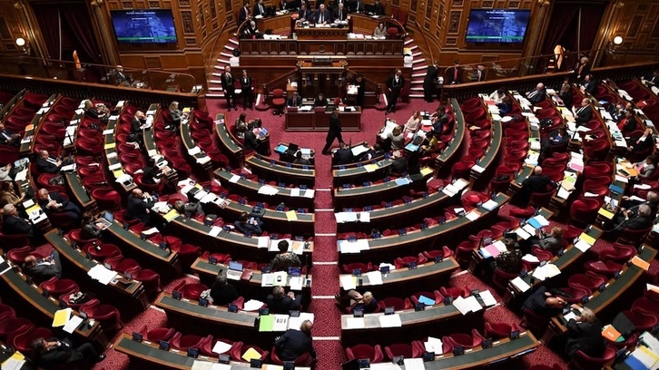 El Senado francés tiene competencias prioritarias sobre cuestiones territoriales.