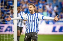 Abde Rebbach celebra el gol que abrió el marcador en el partido de vuelta de la semifinal del play-off.