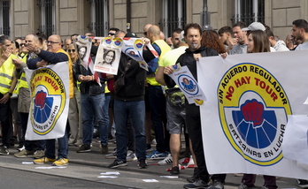 Protesta del llamado «movimiento asindical» de la Ertzaintza en Gasteiz. 