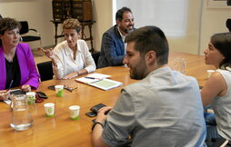 María Chivite (en el centro), durante la reunión a la que no acudió Geroa Bai.