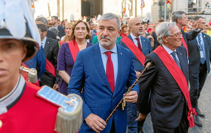 El alcalde de Barcelona, Jaume Collboni, con Colau (BComú), Sirera (PP) y Trías (Junts), tras el pleno.