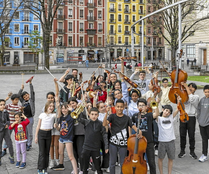 8 eta 16 bitarteko haur eta gazteek osatzen dute Etorkizuna Musikatan orkestra.