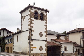 Iglesia de Zubiri, uno de los pueblos que componen el valle de Esteribar.