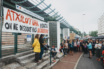 Concentración en Baiona contra la prohibición. 