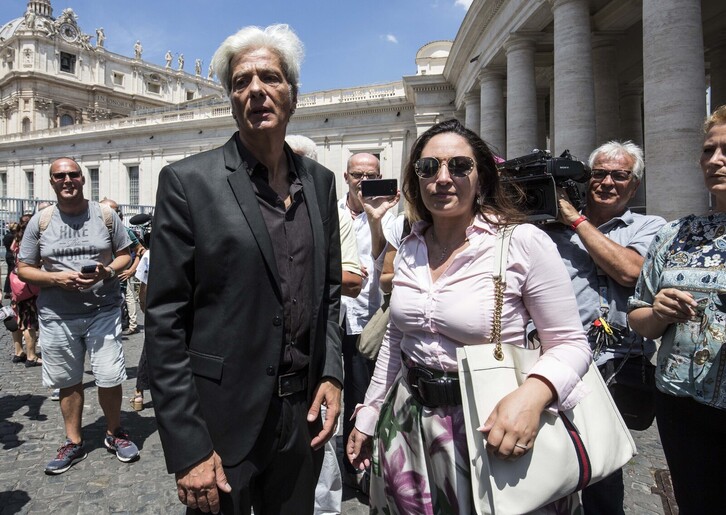 Pietro Orlandi, hermano de la desaparecida, en el Vaticano.