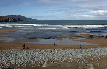 Imagen de archivo de la playa La Arena de Muskiz.