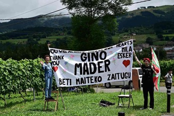 En la 2ª etapa se han podido ver ánimos a favor del fallecido Gino Mader.