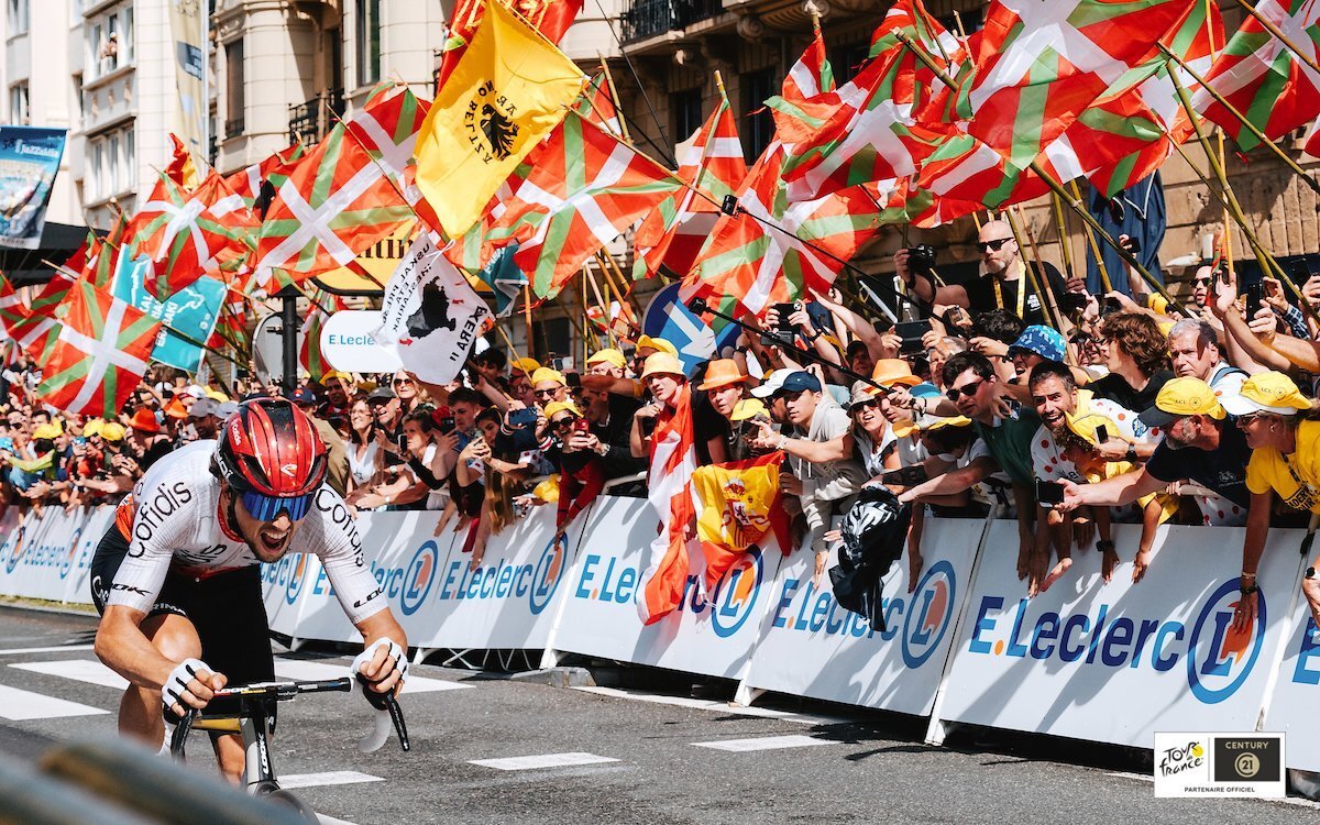 La roja me la trae floja (aqui se viene a odiar)          Te atiende un navarro. - Página 11 Tour