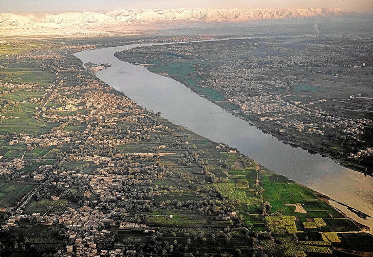  Vista aérea del Nilo en El Cairo.