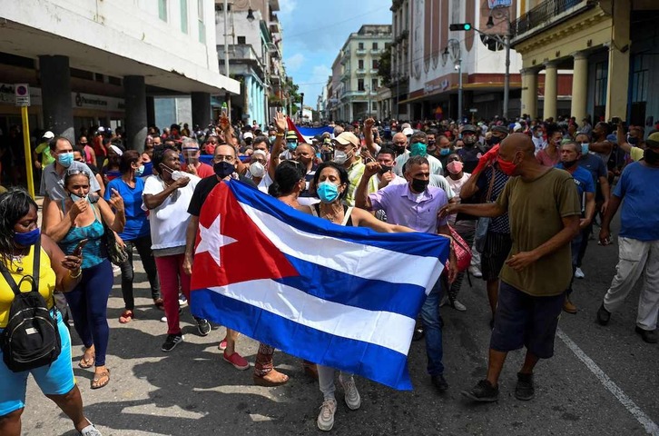 Manifestantes en La Habana en una manifestación de apoyo al Gobierno cubano este martes.