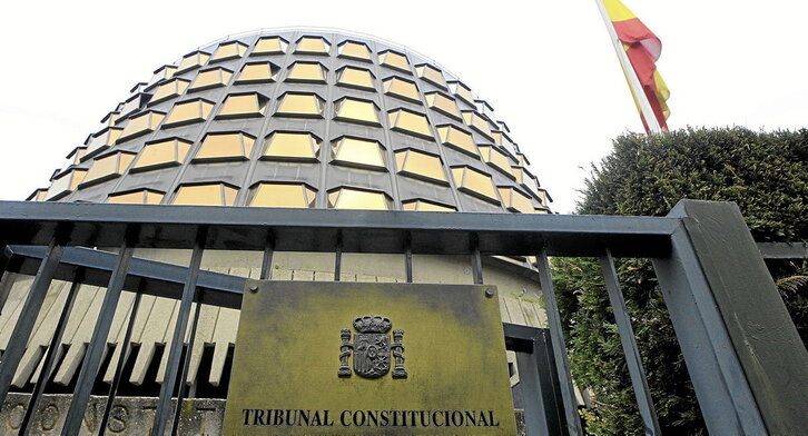 Imagen de la fachada del Tribunal Constitucional español, cuya renovación ha sido uno de los puntos más controvertidos de la legislatura.