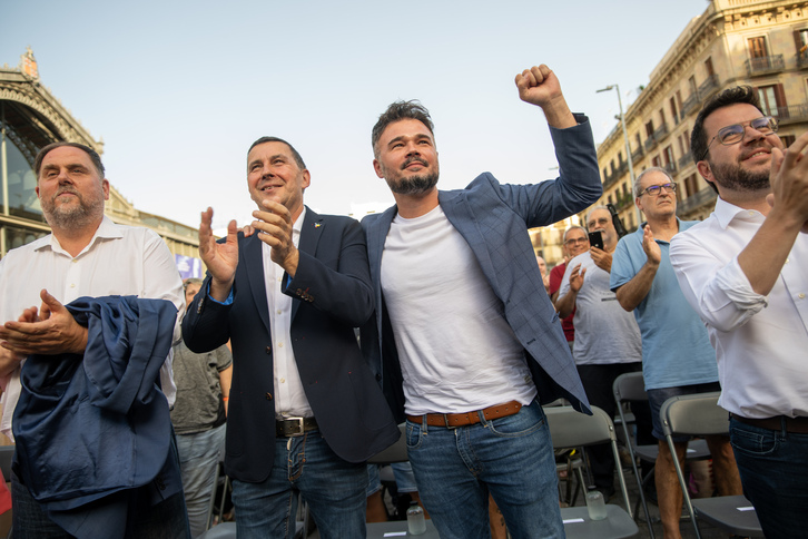 Junqueras, Otegi, Rufián y Aragonès, en el acto central de la campaña de ERC.