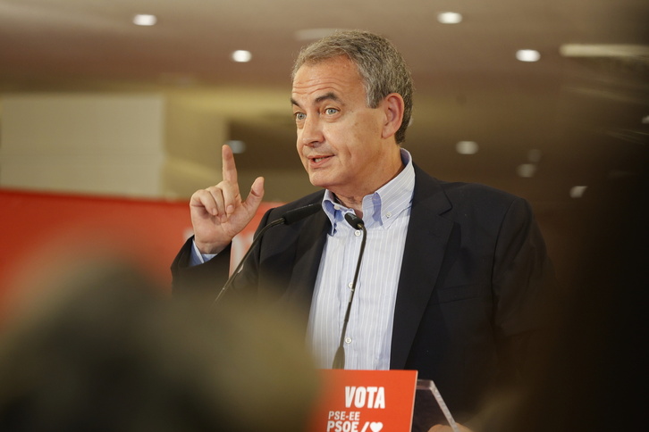 El expresidente del Gobierno José Luis Rodríguez Zapatero participó en un mitin del PSE en Donostia.