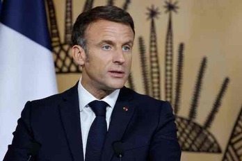 Emmanuel Macron Kaledonia Berrira egindako bisitan. 