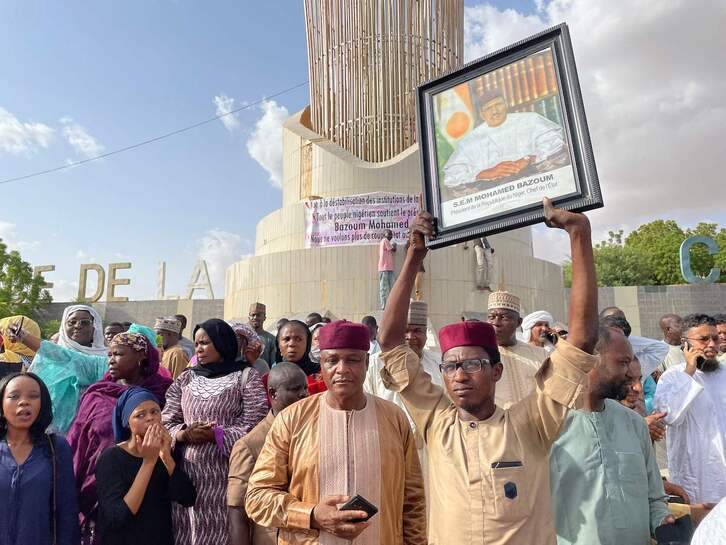 Concentración de apoyo al presidente de Níger, Mohamed Bazoum, en Niamey.
