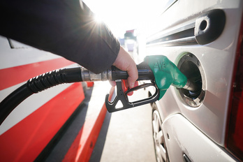 La subida de los carburantes ha sido uno de los factores que han llevado el IPC de julio al 2,3%.