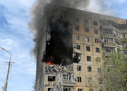 Edificio alcanzado por el ataque ruso en Krivyi Rig.