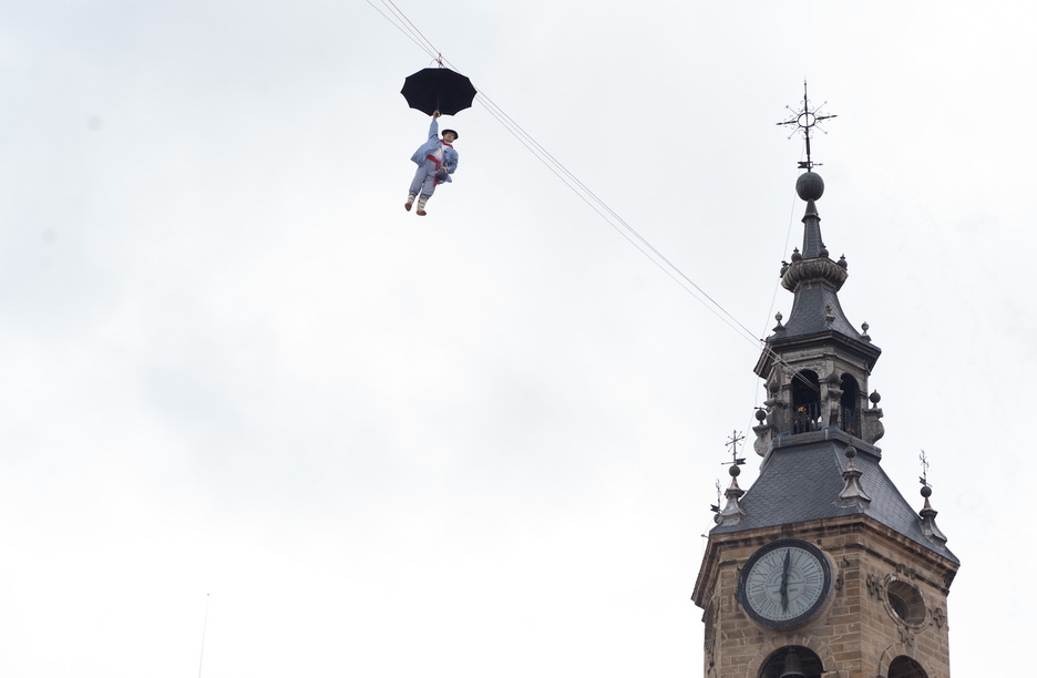 El aldeano de Zalduondo, al inicio de su descenso. 