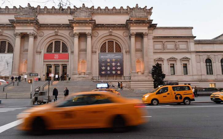 Taxis ante el Museo Metropolitano de Arte de Nueva York.