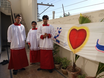 Un domingo más en la iglesia católica del Sagrado Corazón de Quetta, Pakistán.