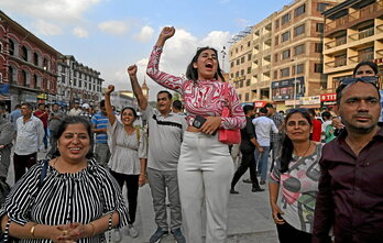 Celebración del alunizaje en las calles.