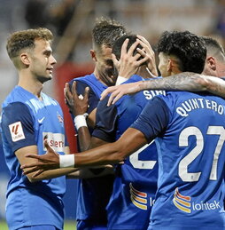 Los azules celebran el tercer gol.