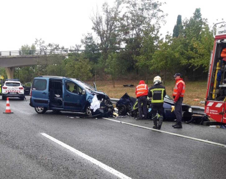 Una persona ha fallecido en el accidente registrado en Bakaiku.