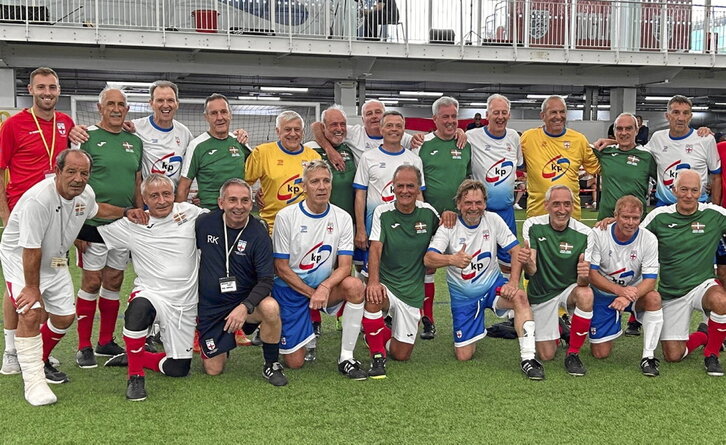 Jugadores de distintas selecciones que han competido en la World Nations Cup de «Walking Football».