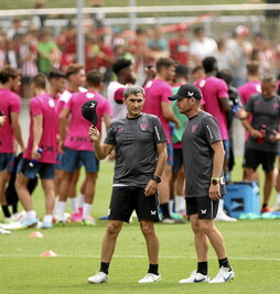 Valverde, en un entrenamiento en Lezama.