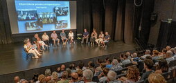 Las participantes del diálogo restaurativo compartieron sus experiencias con la ciudadanía en la casa de cultura de Biteri, en Hernani.