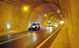 El túnel entre Eskoriatza y Luko de la AP-1 cuando se inauguró en abril de 2009.
