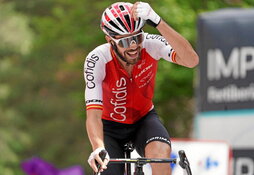 Jesús Herrada, satisfecho tras volver a ganar en la Vuelta.