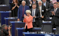 Ursula von der Leyen Europako Batzordeko presidentea, Europako Batasunaren egoerari buruzko hitzaldiaren ondoren.