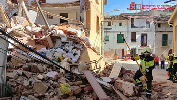 La fachada de un edificio se ha derrumbado en Lodosa.