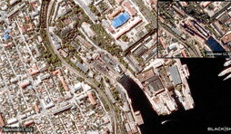 Combo que muestra una imagen vía satélite del astillero de Sebastopol un día antes y después del ataque.